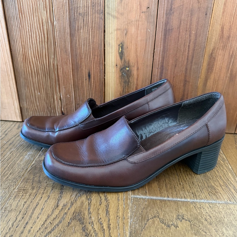 90s vintage Classic Brown Women's Block Heal Loafers 8.5